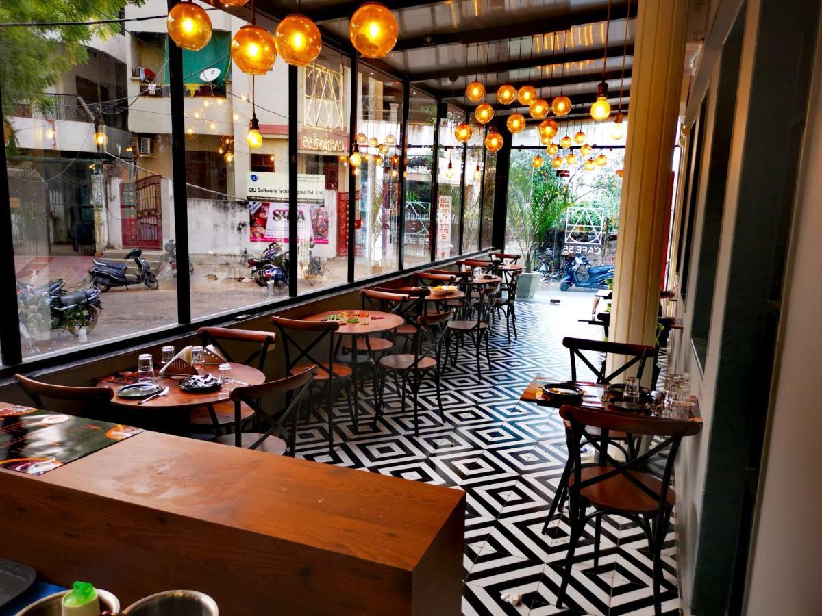 Hotel Rio Benaras Bénarès Extérieur photo