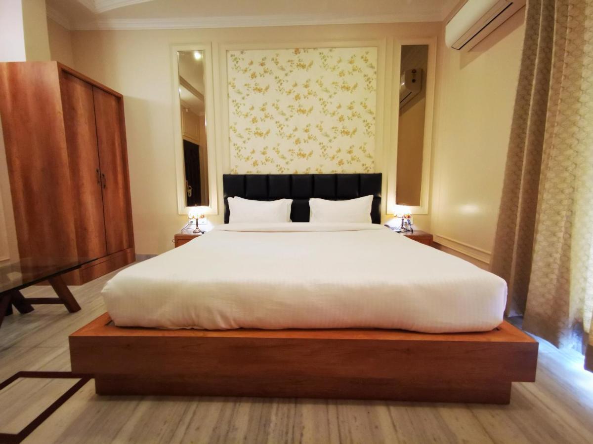 Hotel Rio Benaras Bénarès Extérieur photo