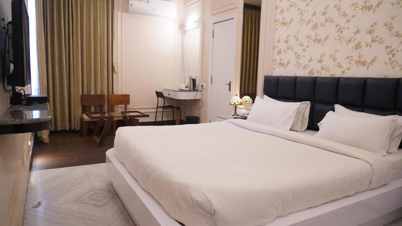 Hotel Rio Benaras Bénarès Extérieur photo