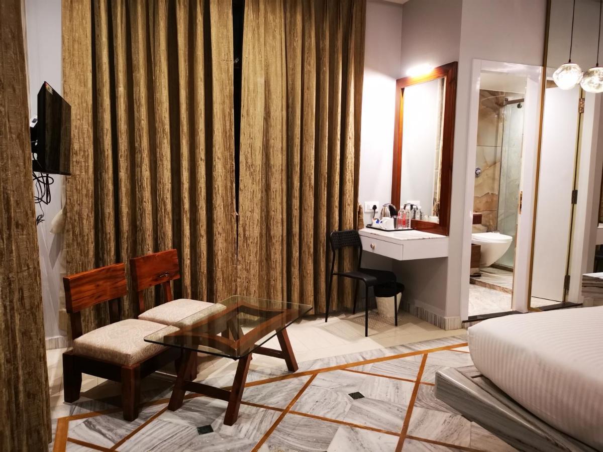Hotel Rio Benaras Bénarès Extérieur photo